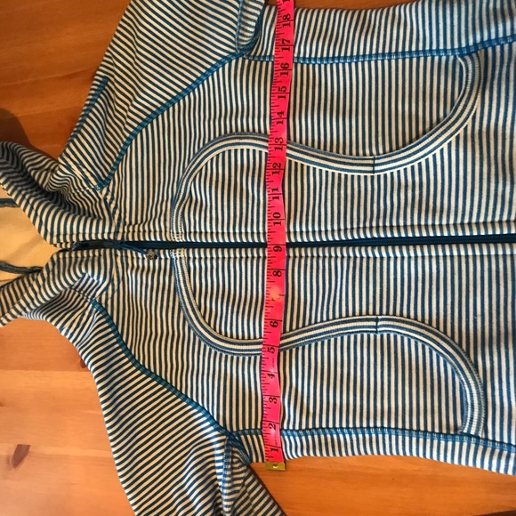 Rare Lululemon scuba hoodie - Picture 8 of 9